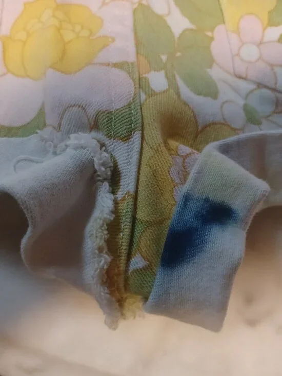 Mumu Junior Women's Denim Jean Shorts Waist SZ 27 Yellow & Green Flowers - Picture 4 of 4